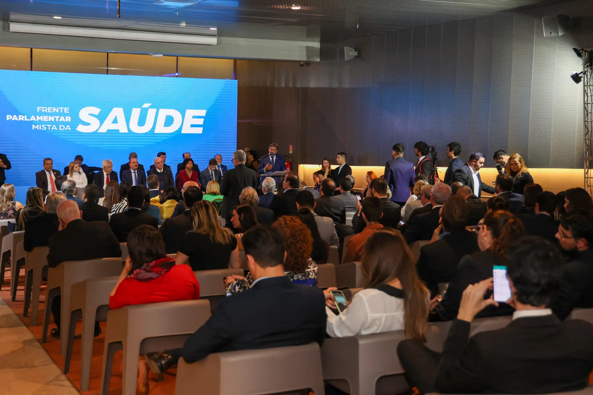 Lançamento da Frente Parlamentar Mista da Saúde no Congresso Nacional